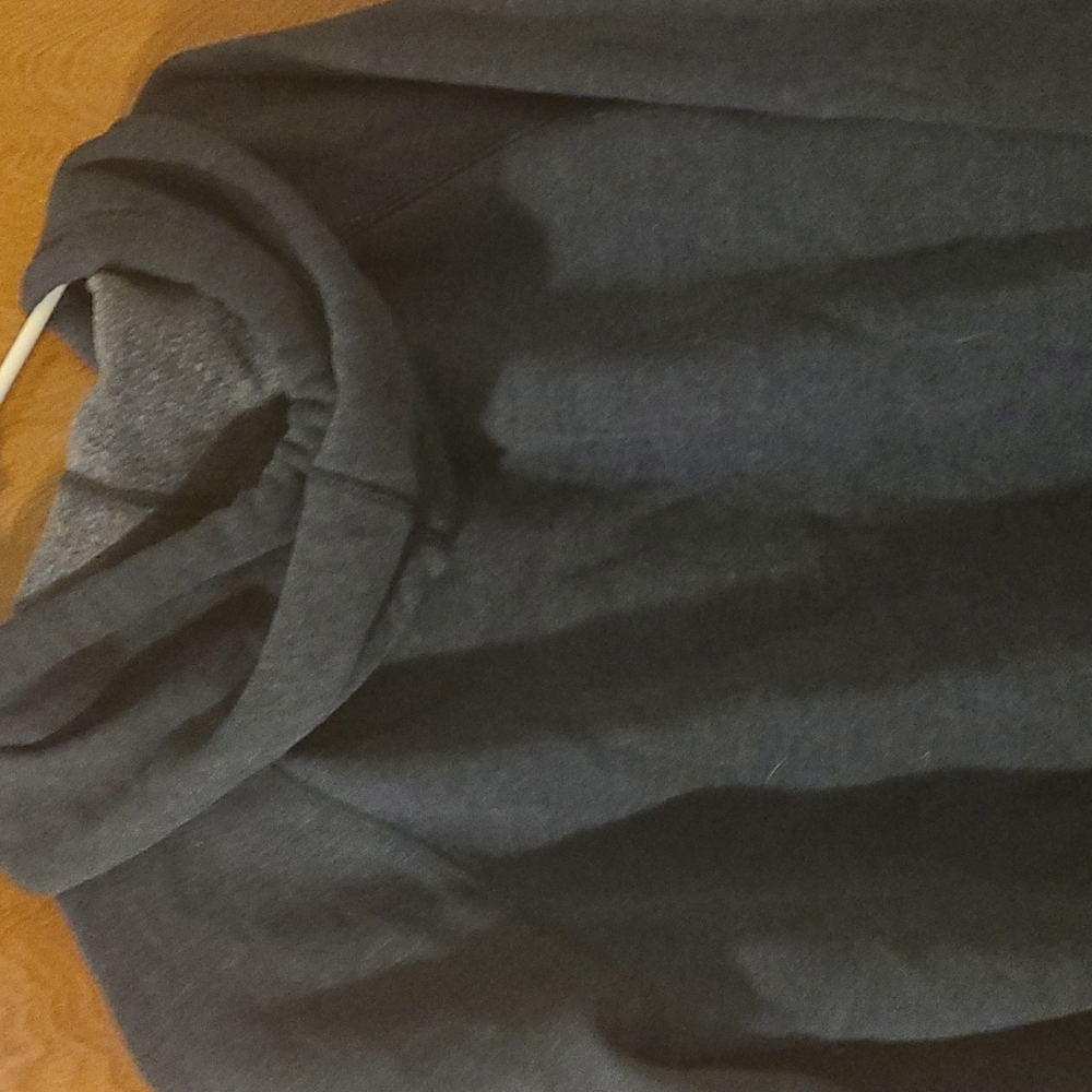 American Eagle hoodie - Picture 3 of 4